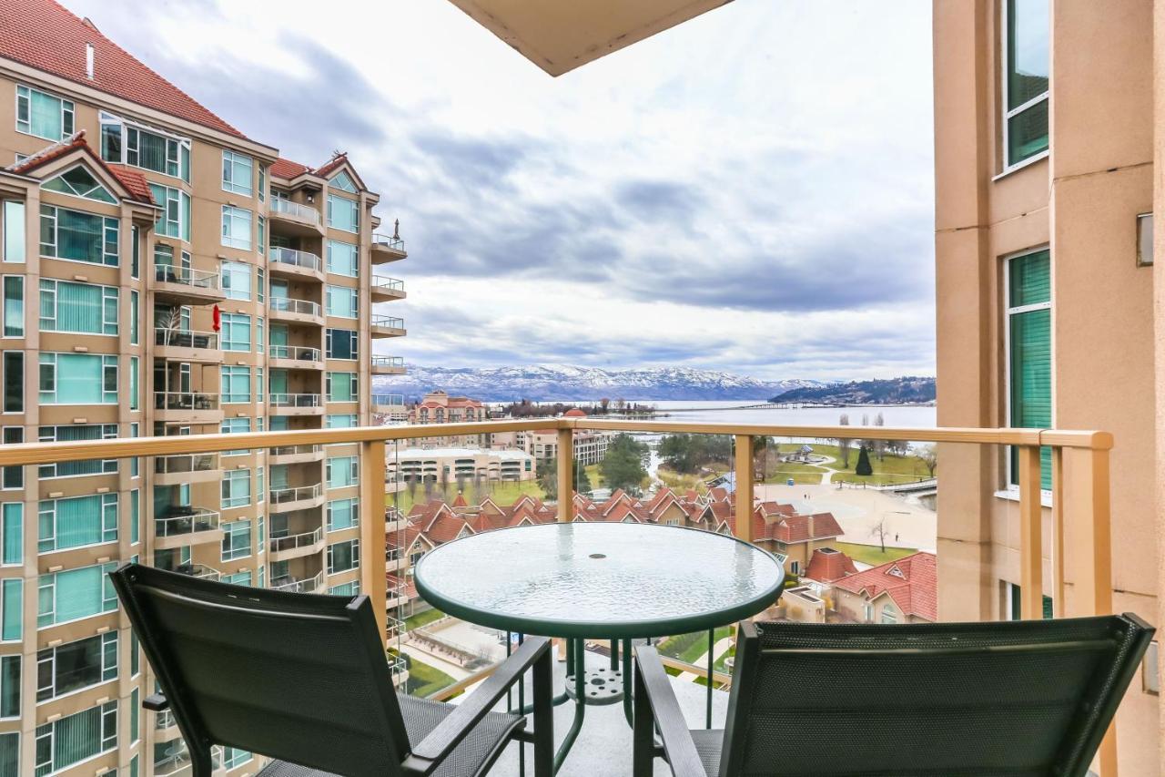 Sunset Waterfront Resort By Discover Kelowna Resort Accommodations Eksteriør billede