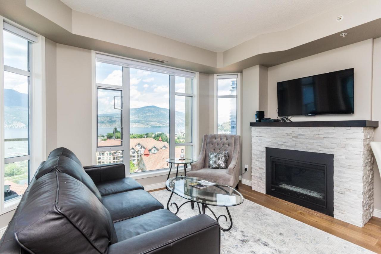 Sunset Waterfront Resort By Discover Kelowna Resort Accommodations Eksteriør billede